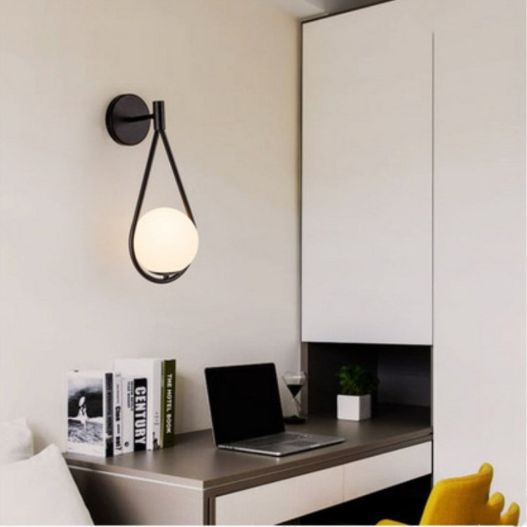 Moderne teardrop wandlamp